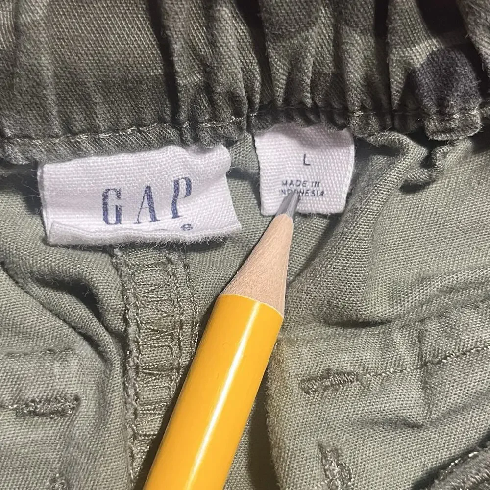 Gap Girls Camo‎ Camouflage Green Skirt with Pockets Size L